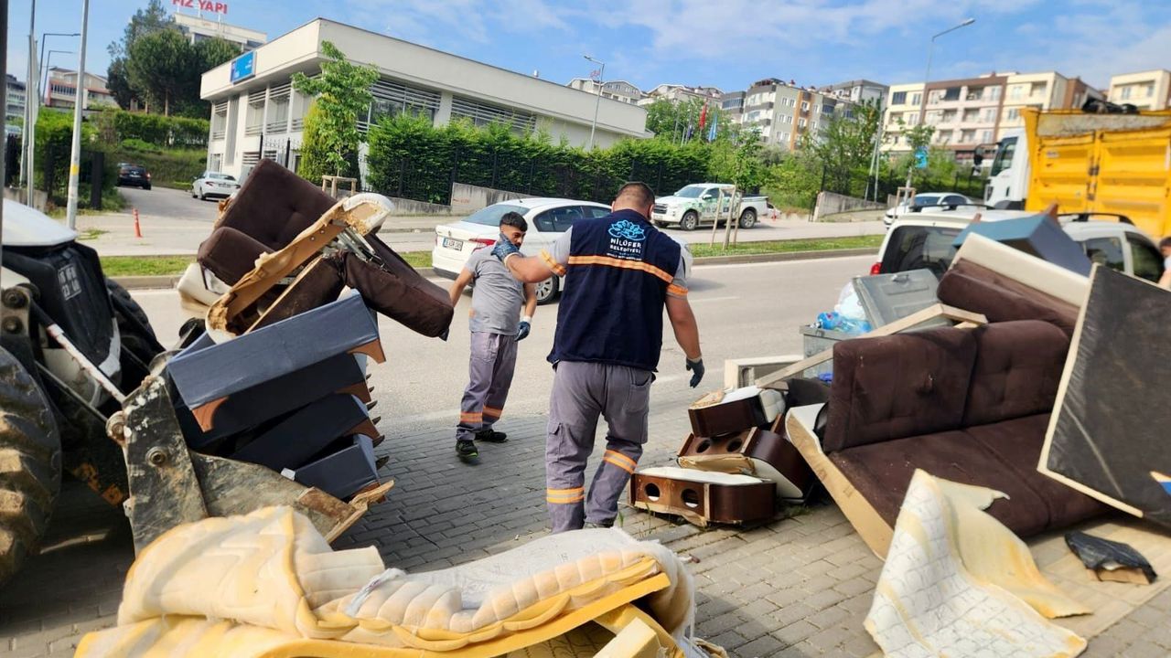 Nilüfer Belediyesi, Kurban Bayramı'nda Temizlik İçin Kesintisiz Çalışıyor