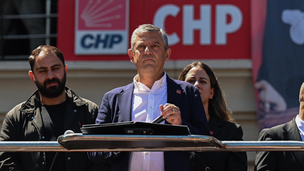 CHP Mitinginde Özgür Özel’i Destekleyen Vekiller Açıklandı