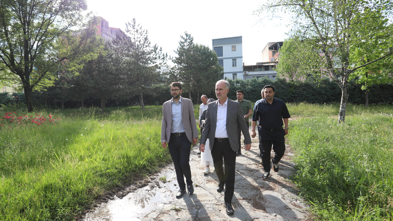 Botanik Park'ta Dönüşüm: Yeni Nikah ve Etkinlik Salonları Projesinde Temel Kazıları Tamamlandı