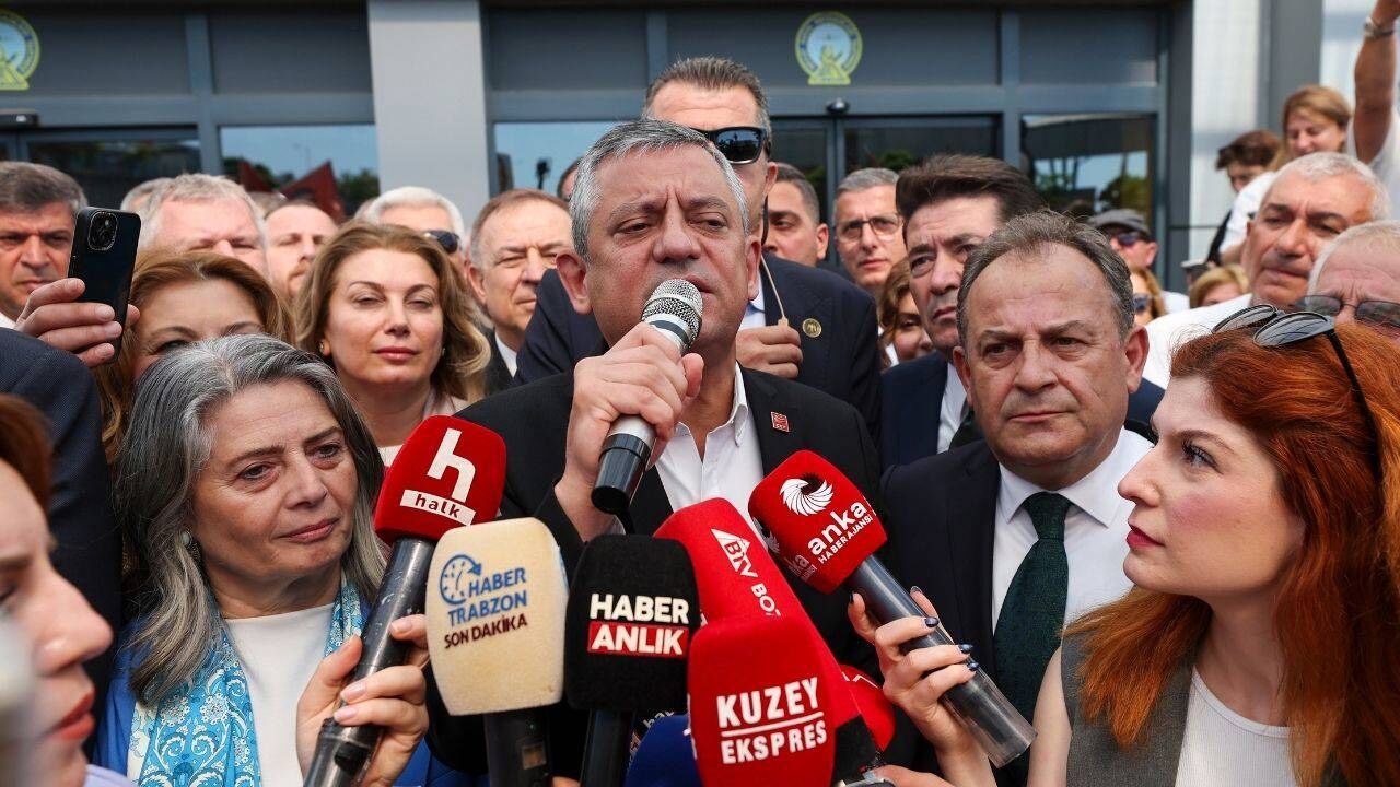 Özgür Özel: Sandık Saldırı Altında, Seçim Güvenliği İçin Dayanışma Çağrısı Yaptı