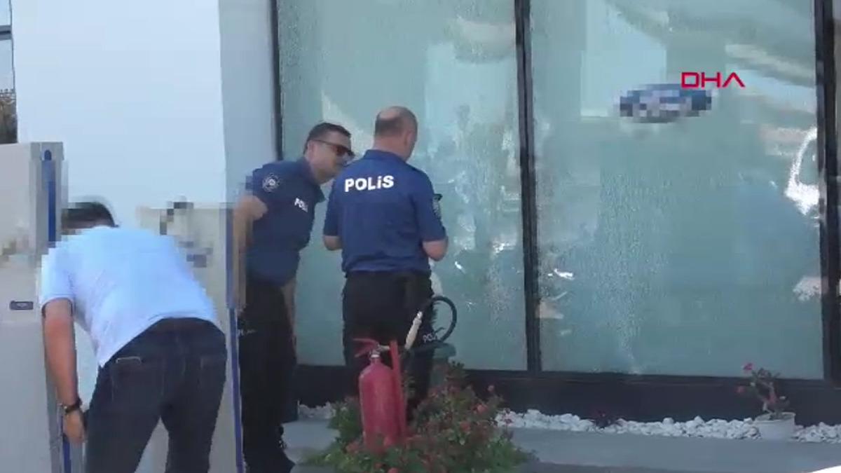 Antalya'da Otokoç Galerisine Silahlı Saldırı: Saldırganlar Yakalandı