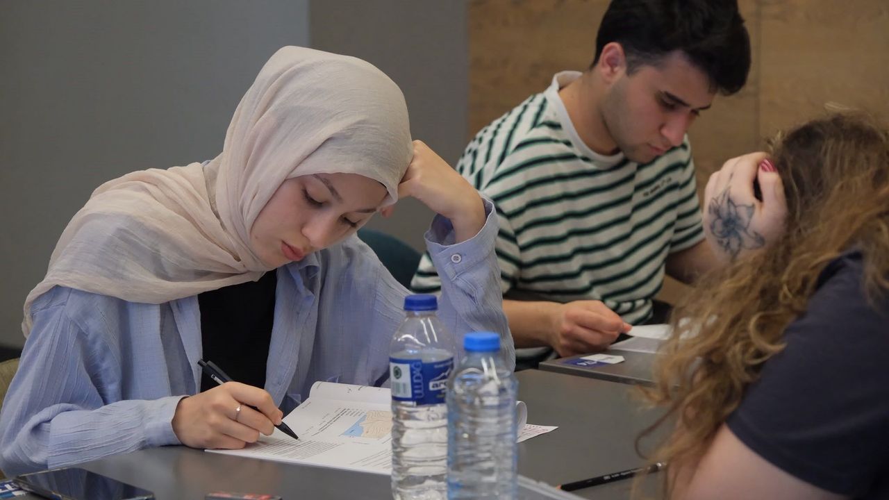 Yıldırım Belediyesi'nden Üniversite Adaylarına Ücretsiz Deneme Sınavı Desteği