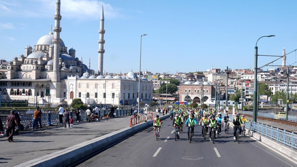İstanbul'da Trafiğe Kapatılan Yollar: 3 İlçede Etkili Olacak