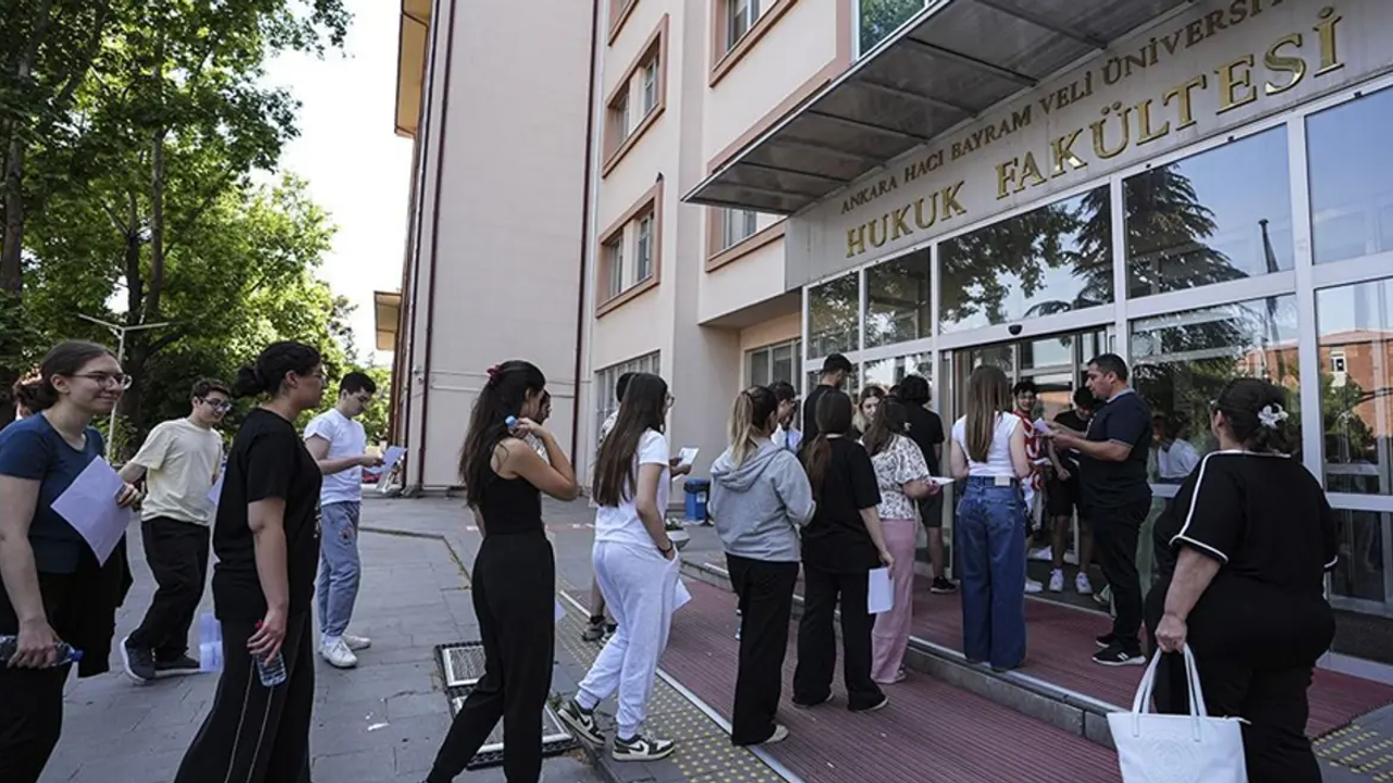 YKS Maratonu Başlıyor: 2,5 Milyon Aday Sınav İçin Hazır