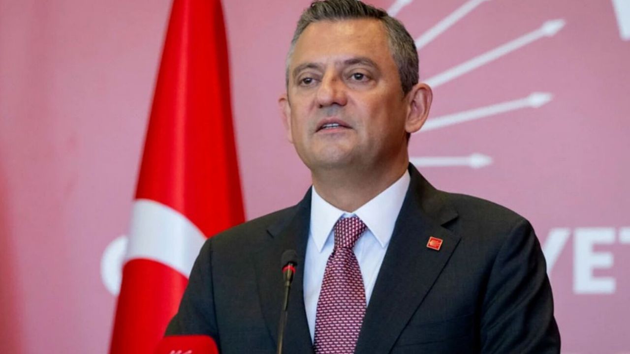 Özgür Özel: Öğretmenlerin Yanındayız, Zulme İtiraz Ediyoruz