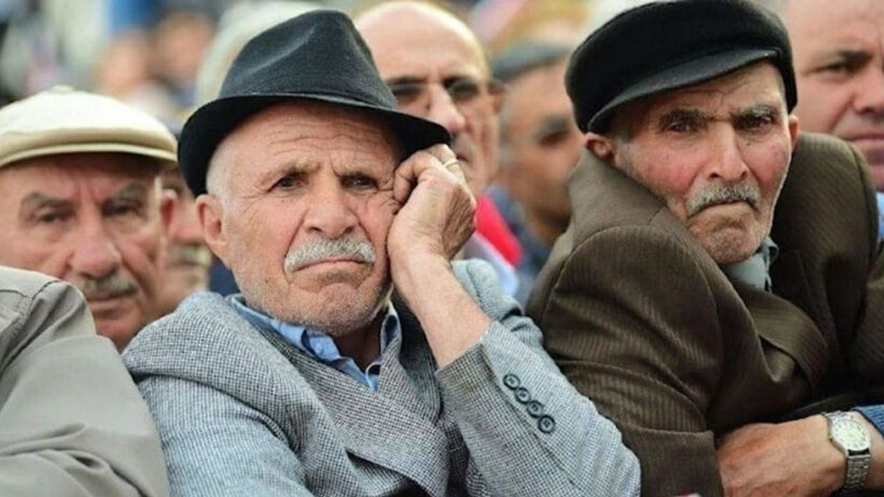 Emekliye ek zam ve iyileştirme talebi AK Parti  ve MHP oylarıyla reddedildi