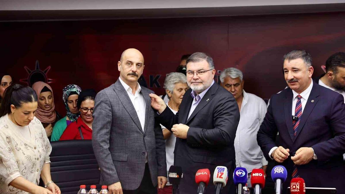 AK Parti İzmir’e 370 yeni katılım
