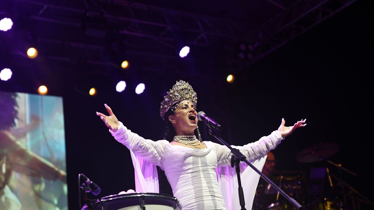 Nilüfer Caz Festivali Emel Mathlouthi konseriyle sona erdi
