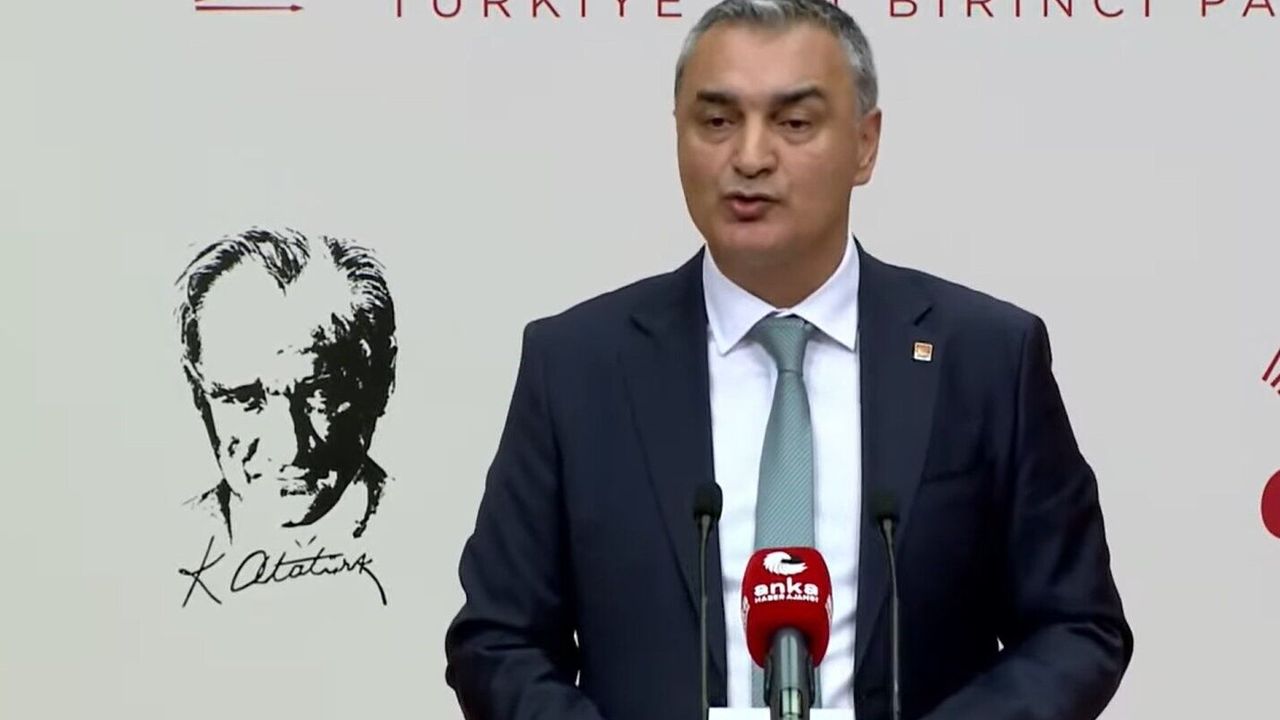 Müslim Sarı açıkladı: “CHP’de iki başlılığı kabul etmeyiz”