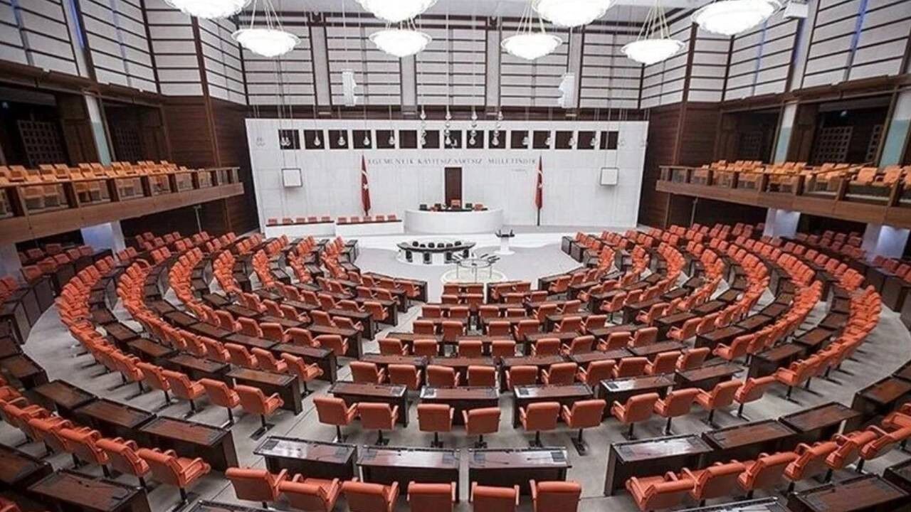YENİ Parti Resmi Olarak Mecliste İkinci Sırada