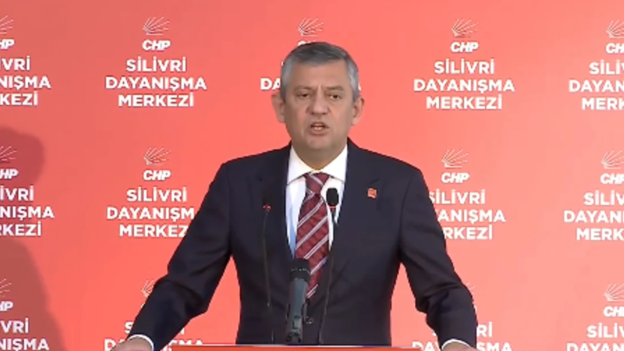 Özgür Özel Silivri'de Sert Konuştu: 'Adaletin Tesisi İçin Mücadelemiz Sürecek'