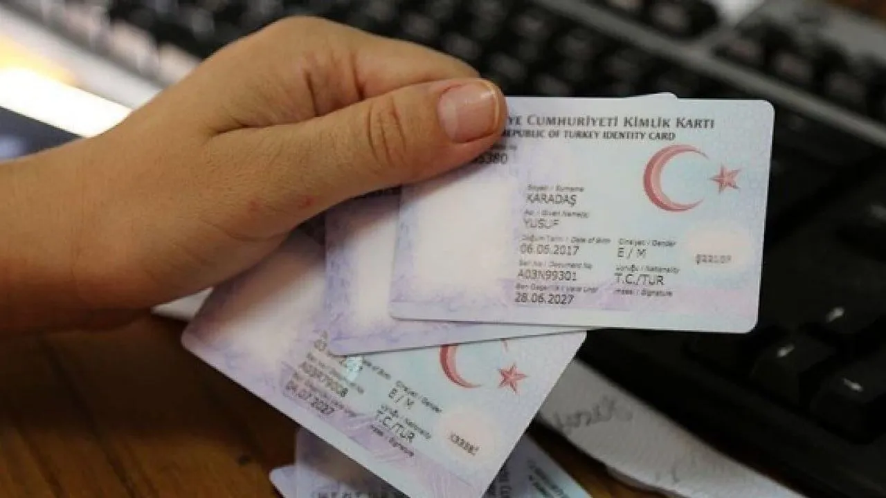Basın Kartı Artık Resmi Kimlik Belgesi Olarak Kabul Edilecek Basın Kartı Artık Resmi Kimlik Belgesi Olarak Kabul Edilecek